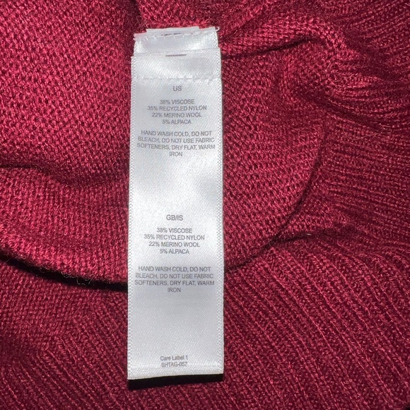 Sherpa Adventure Gear Fair Isle Turtleneck Sweater/Red Nordic Knit/Size Small - Picture 9 of 13